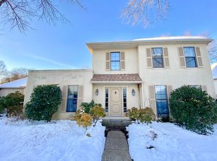 20 Highfield Ln, Wayne, PA 19087