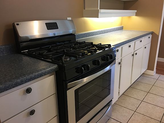 3rd image of 229 Caro Ln