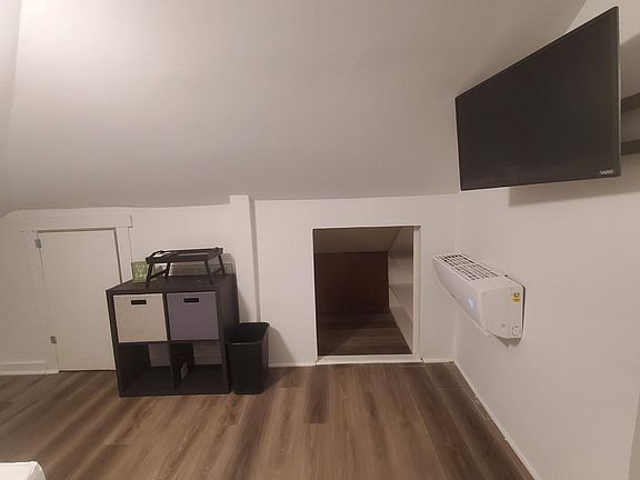 5th image of 417 Ebenezer Ave #6