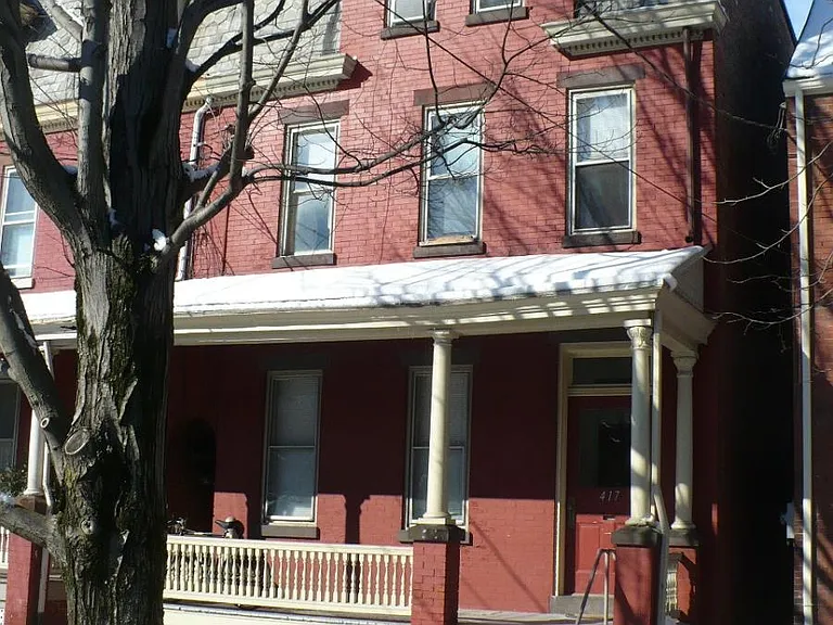 417 W Walnut St #3 — Photo 1