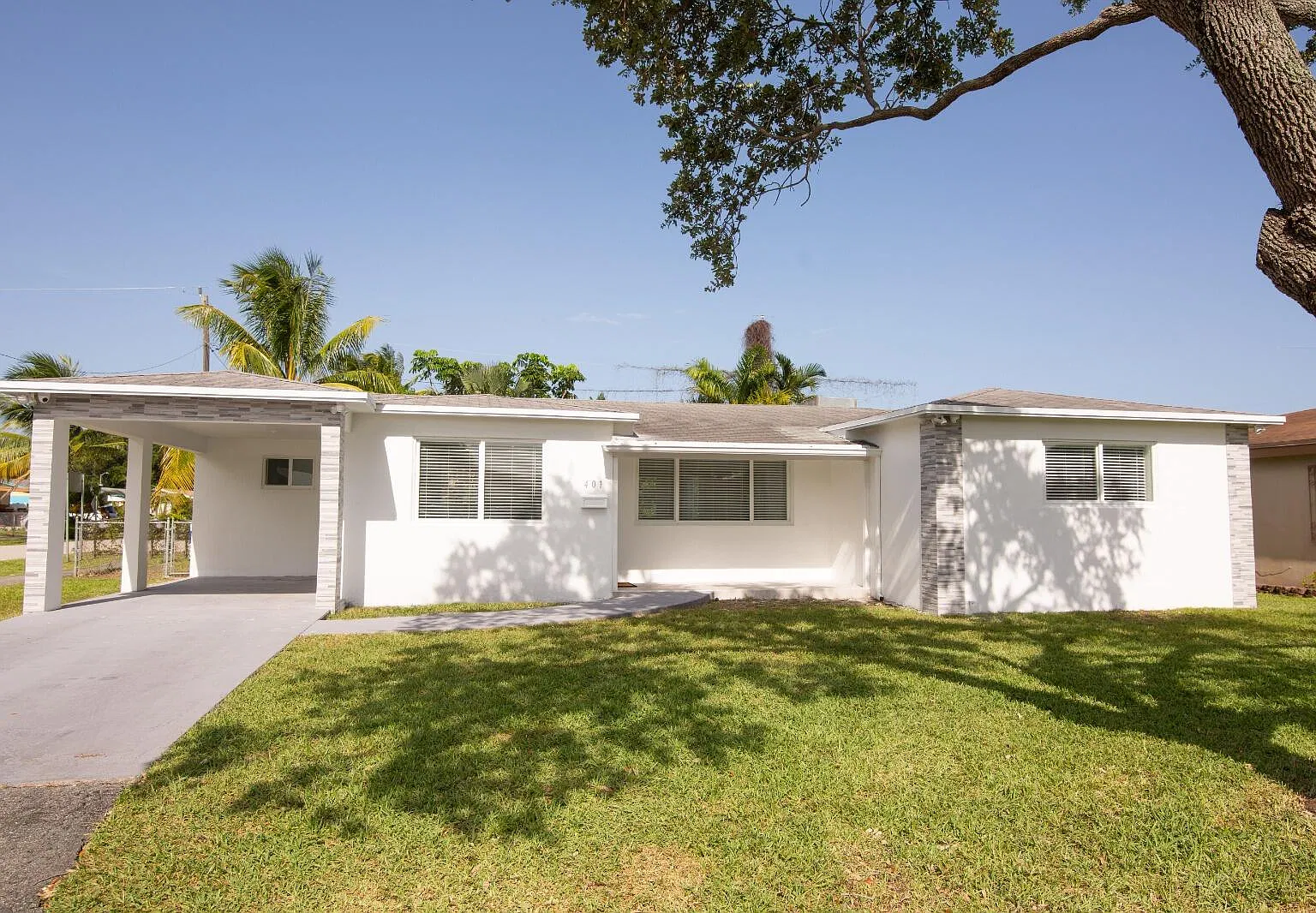 2 bed, 1.0 bath, 1361 sqft, $2,800 — Photo 1