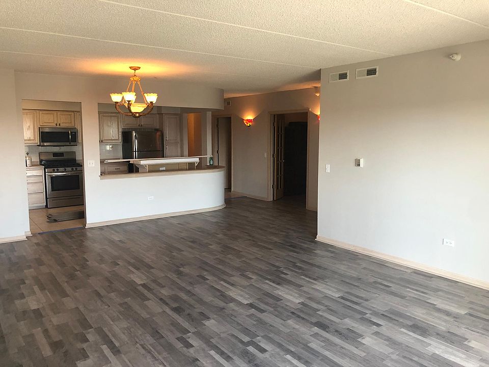 1st image of 750 Pearson St APT 705