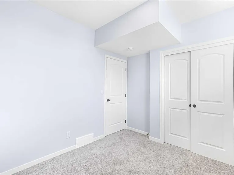 60 Setonstone Gdns SE #1 — Photo 10