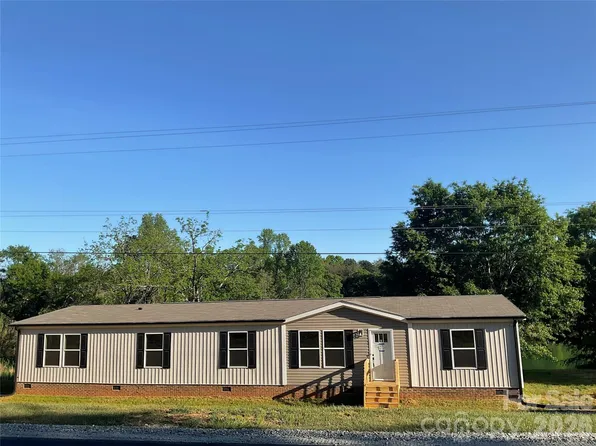 2226 Harris Henrietta Rd, Mooresboro, NC 28114