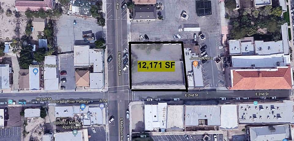 2nd image of 46 W 2nd St