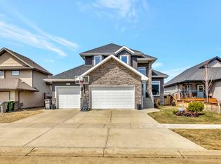2010 S 56th Ave, Lloydminster, AB T9V3M4