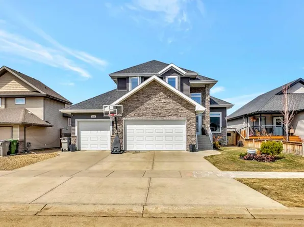 2010 S 56th Ave, Lloydminster, AB T9V 3M4