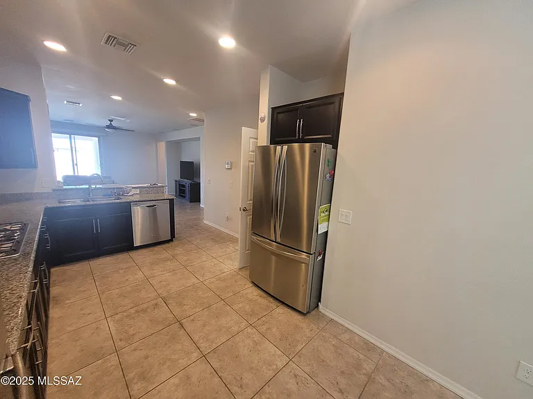 8042 S Dolphin Way — Photo 10