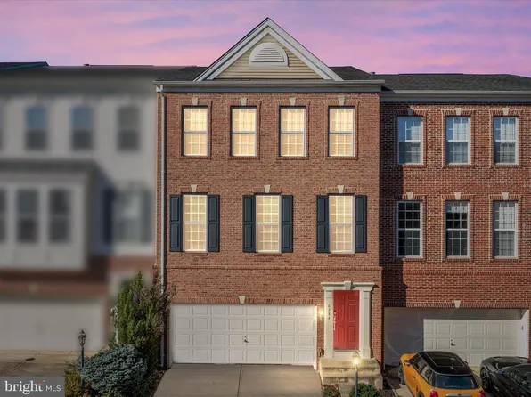 6886 Boothe Ln, Haymarket, VA 20169