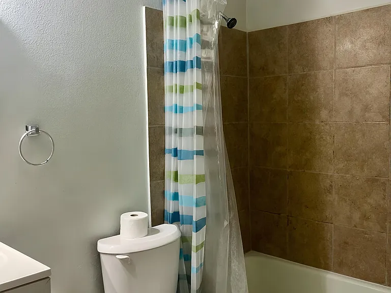 2206 Statler Dr — Photo 17