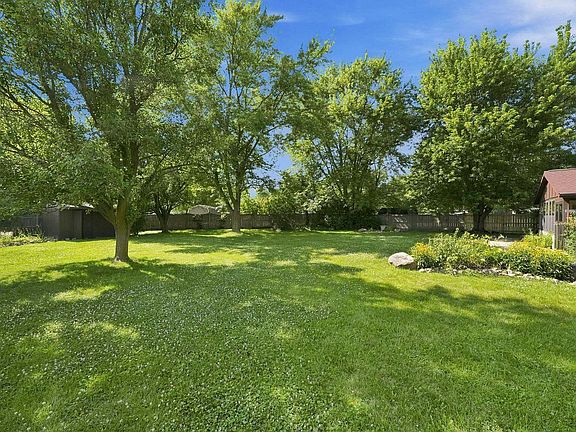 5th image of 4215 Hickory Ridge Dr
