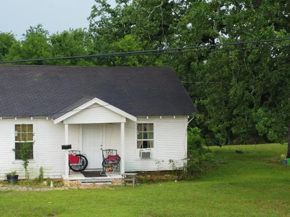 2104 Garden Valley Rd, Tyler, TX 75702