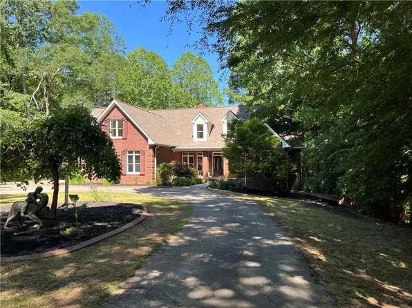 1003 Johnson Mill Rd, Jefferson, GA 30549