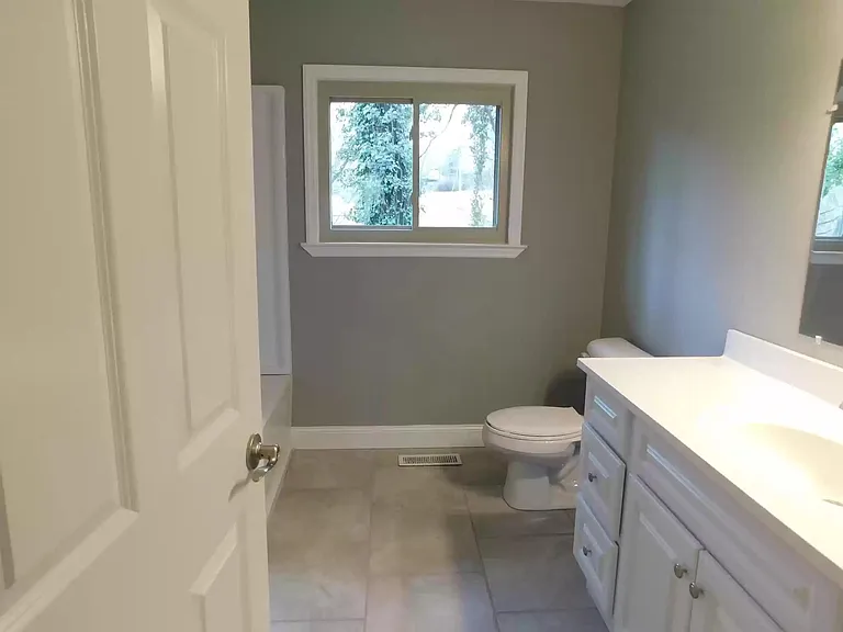 412 Crest St — Photo 10