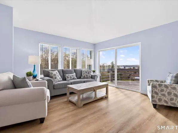 675 Townsend Ave Unit 158, New Haven, CT 06512