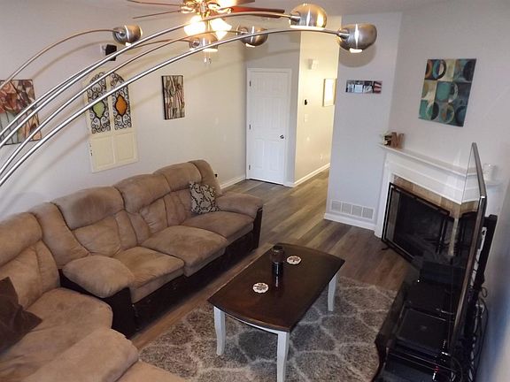 5th image of 2232 Market Garden Ln