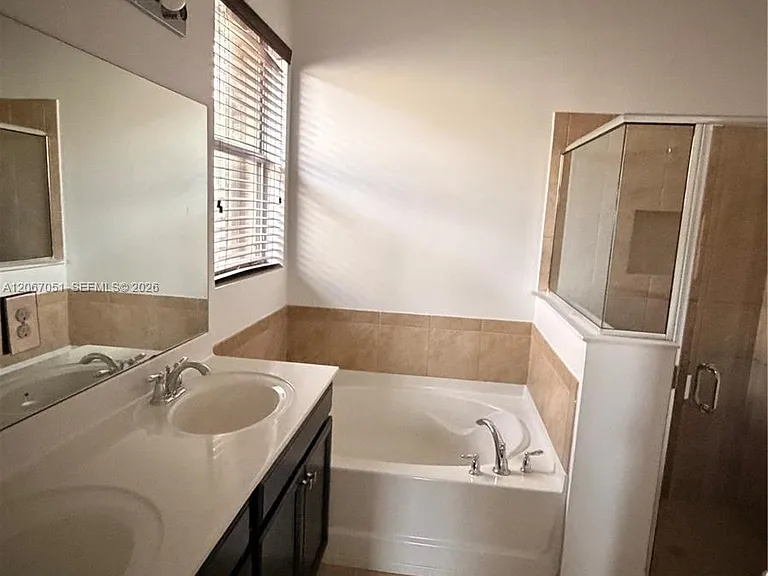 11851 SW 248th Ter — Photo 15