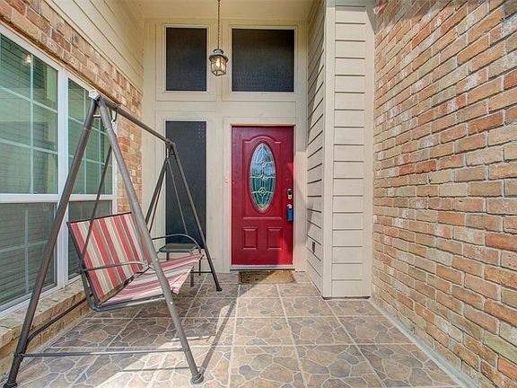 4th image of 10506 Mills Cove St