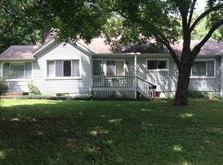 5940 Crescent Ave, Raytown, MO 64133