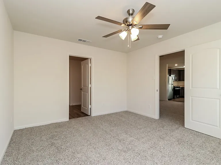 1313 Woodwinds Dr — Photo 10
