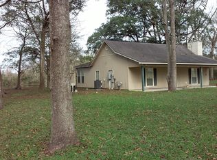 10534 Shadowlake Dr, Geismar, LA 70734