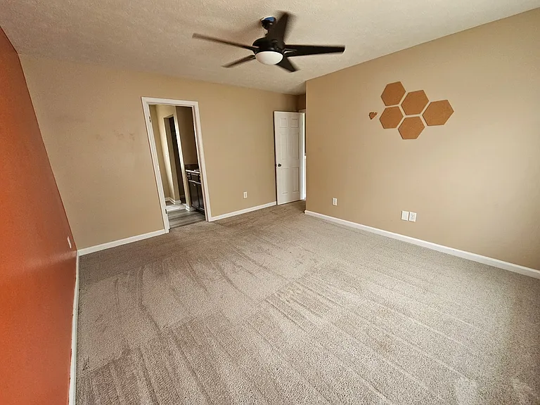 4085 Lassen Ln — Photo 10