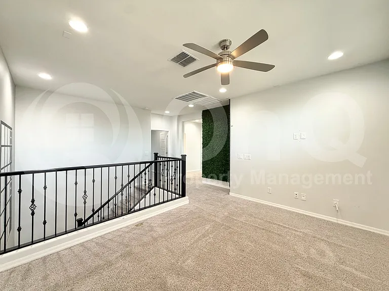 1312 E Gemini Pl — Photo 11