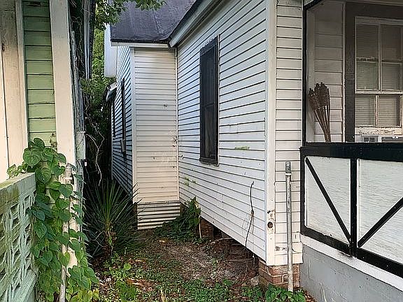 3rd image of 1503 Evergreen Ave