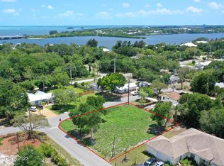 3855 Palm Ave, Micco, FL 32976