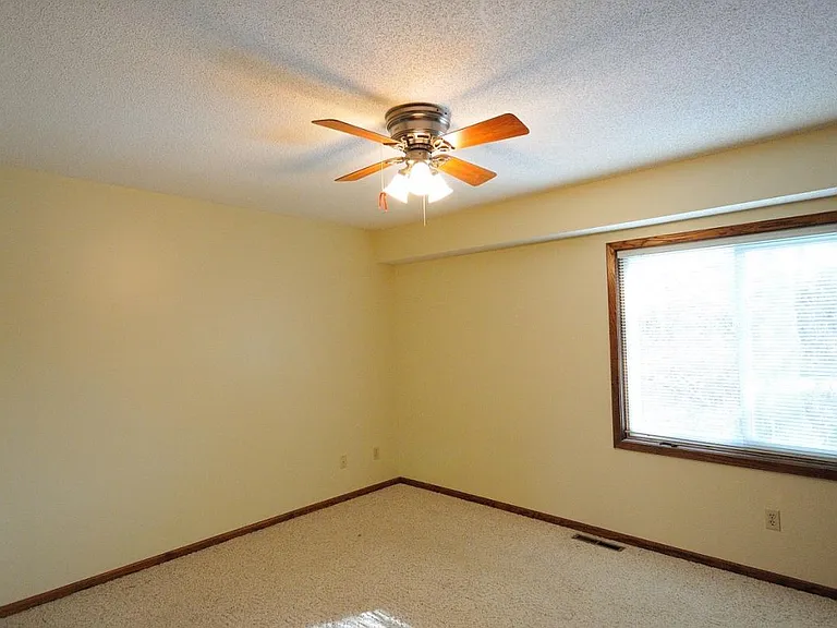 3791 Greensboro Ct — Photo 4