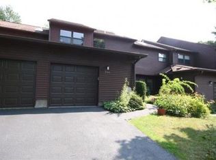 244 Woods Brooke Cir, Ossining, NY 10562