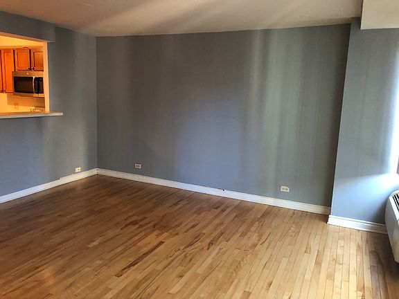 2nd image of 211 E Ohio St APT 1904