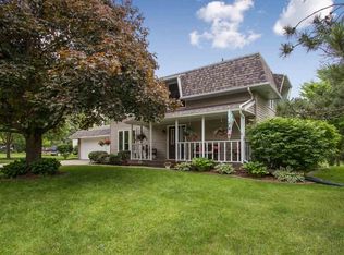 713 Cole Rd, Coralville, IA 52241