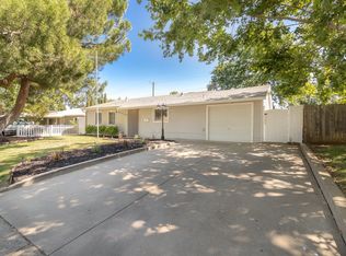 1104 Hampton Rd, Sacramento, CA 95864