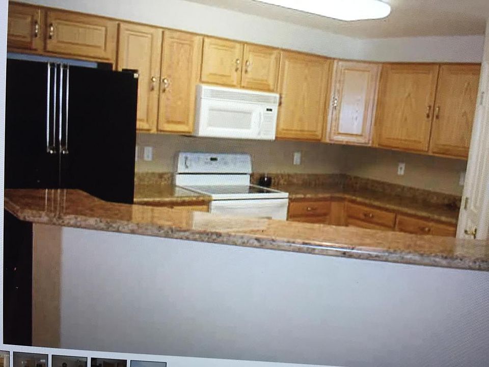 2nd image of 15221 N Clubgate Dr Unit 2135