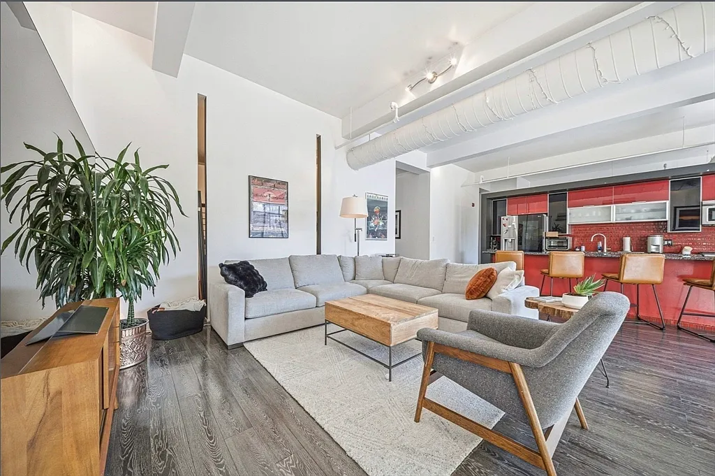Building Photo - 1200 Washington St #215