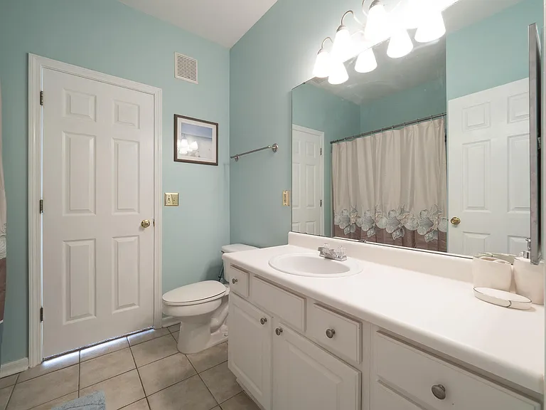 1600 Long Grove Dr #1221 — Photo 19