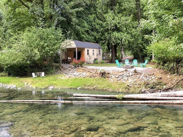28 Steelhead Tract, Granite Falls, WA 98252
