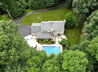 119 State Park Rd, Chester, NJ 07930