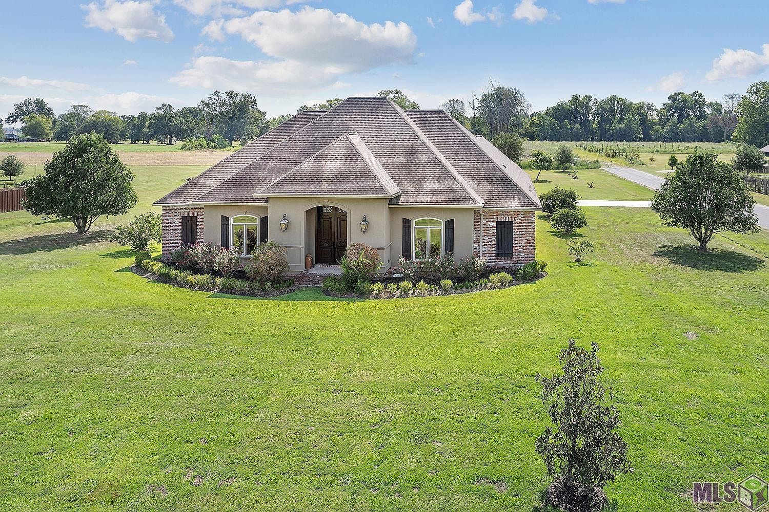 769 W Lake Dr, Port Allen, LA 70767 MLS 2023012717 Zillow