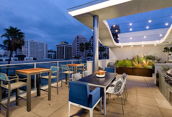 Rooftop grill | Next on Lex Apartments | Luxury Apartments in Glendale CA