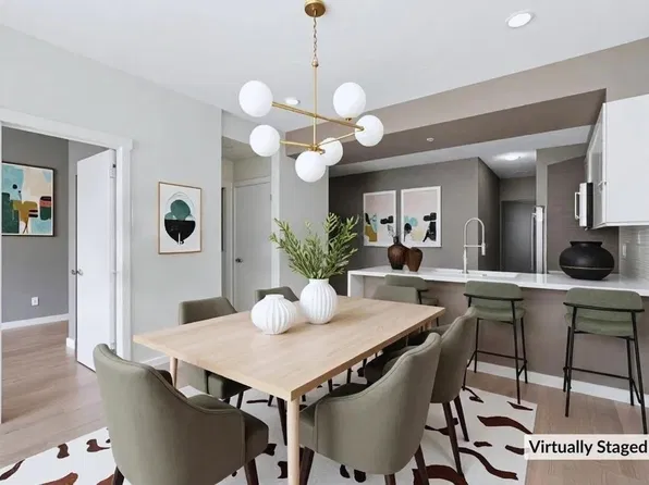 2267 Pitt River Rd #206, Pt Coquitlam, BC V3C 1R7