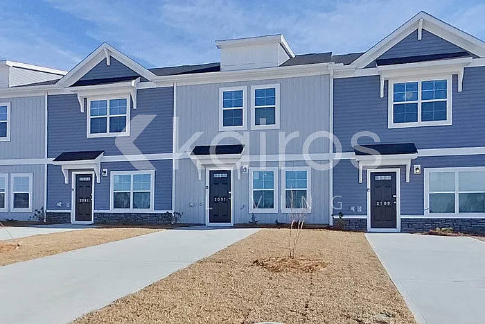 2097 Banyon Cir — Photo 3