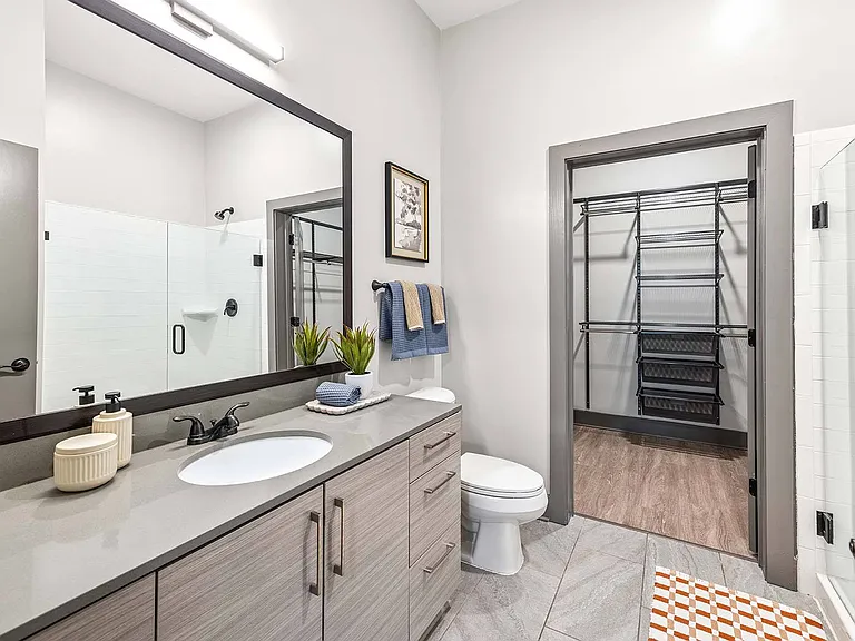 District at Duluth Apartments — Photo 13