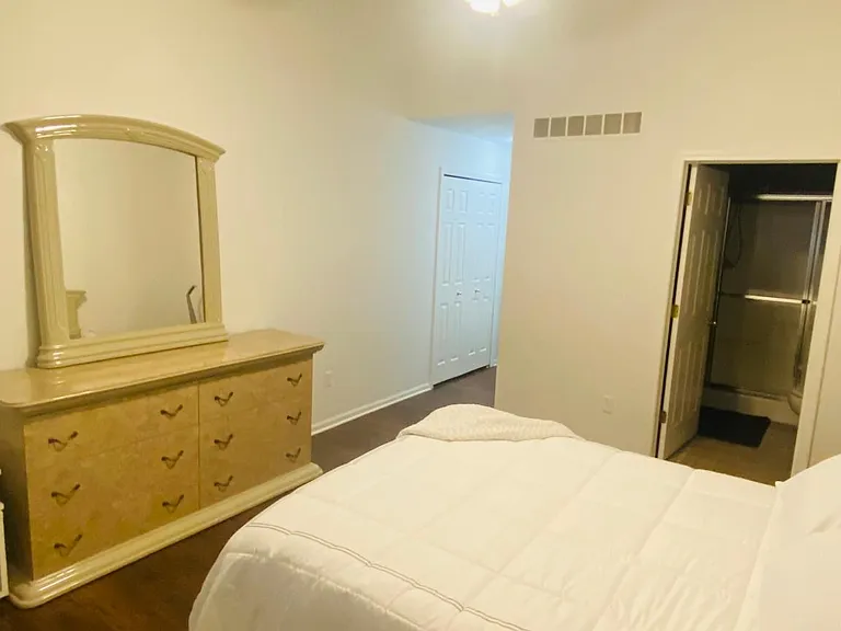 12250 Noonan Ct — Photo 4