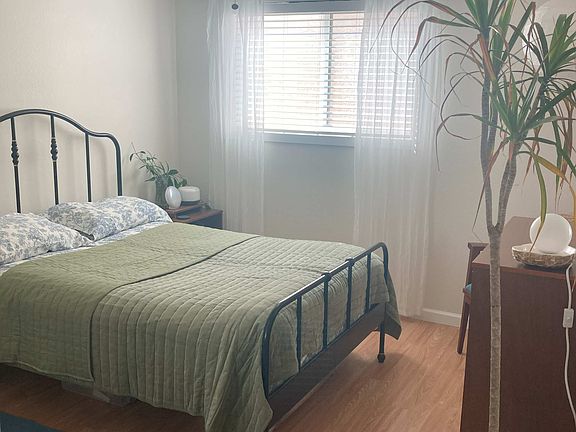 Bedroom - Past tenants furniture