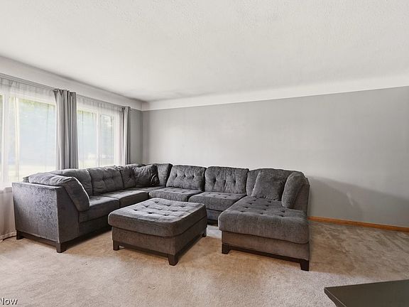 2nd image of 8908 Falls Ln