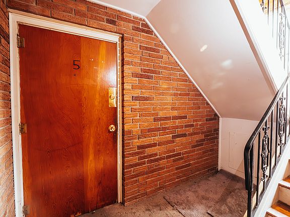 2nd image of 5873 Shadymist Ln #5