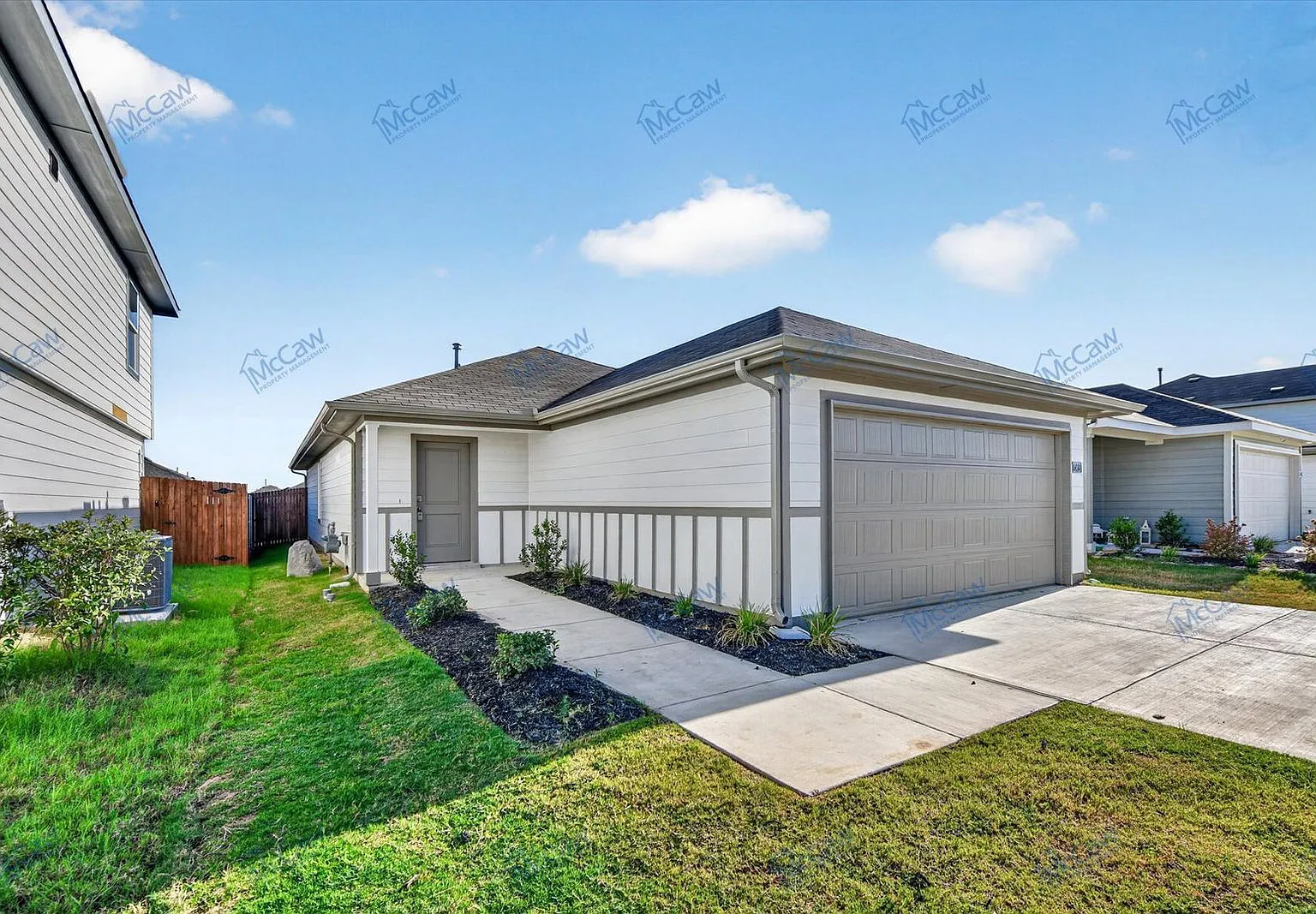 3 bed, 2.0 bath, 1280 sqft, $2,100 — Photo 4