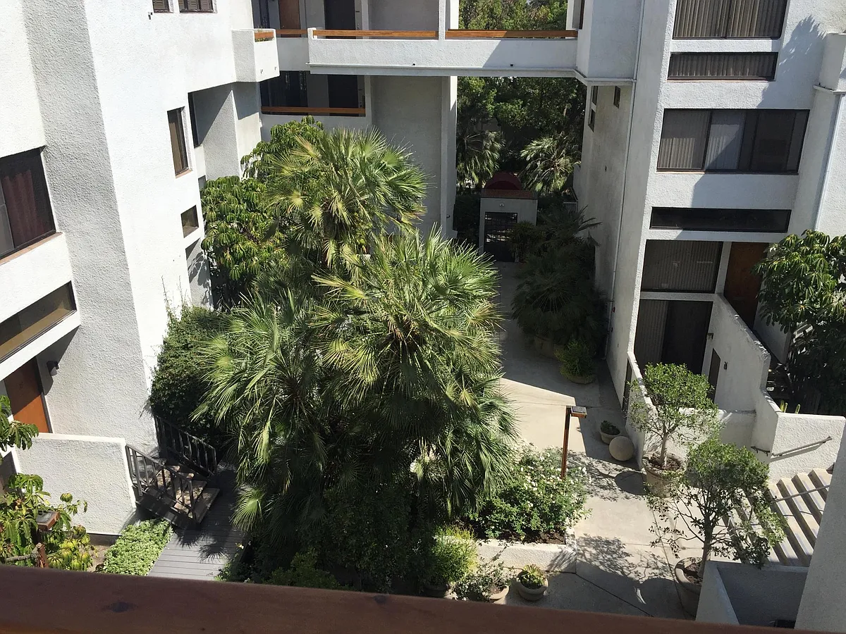 Building Photo - 500 E Del Mar Blvd